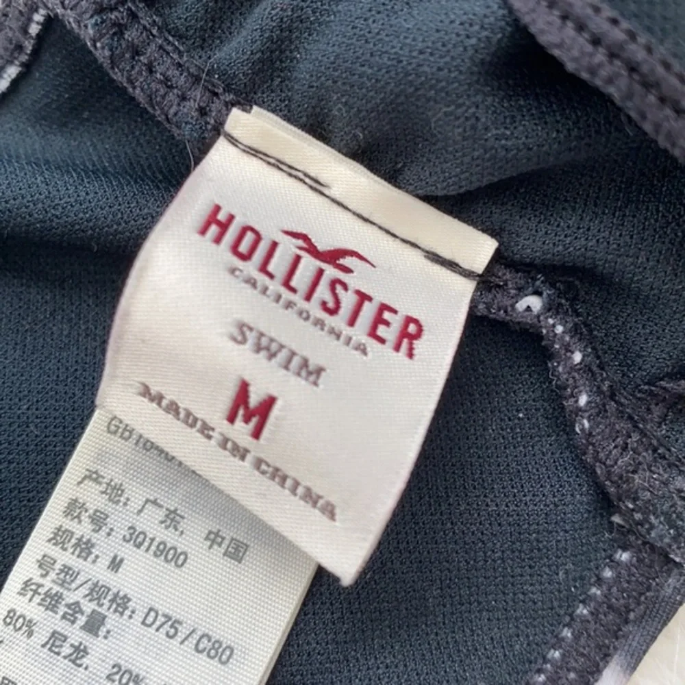 Hollister | Marble Wrap Bikini Top‎